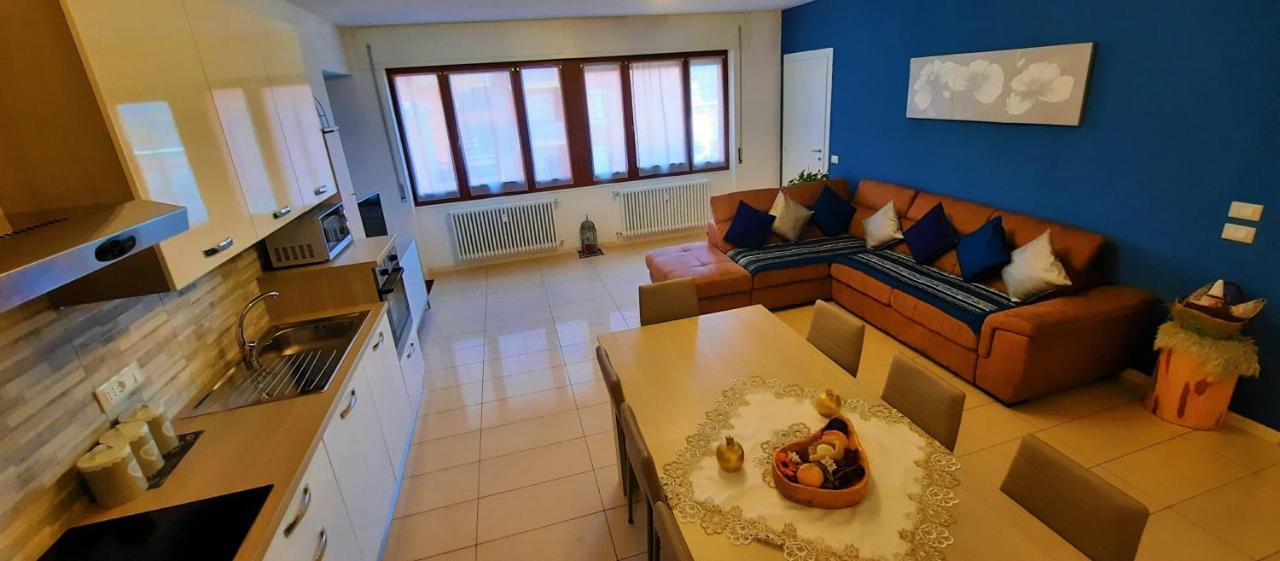 Lucini Ai Portici Apartment Tirano Bagian luar foto